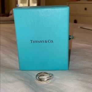 Auth. Tiffany & Co. 1837 Interlocking Circles Ring